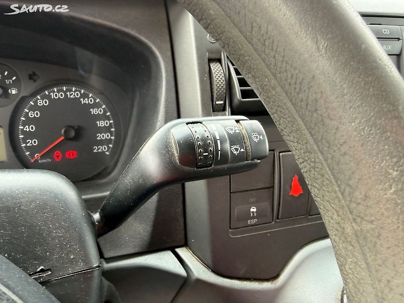 Ford Transit 2.2 TDCi 81kW L3H3 - fotka 15 z 18