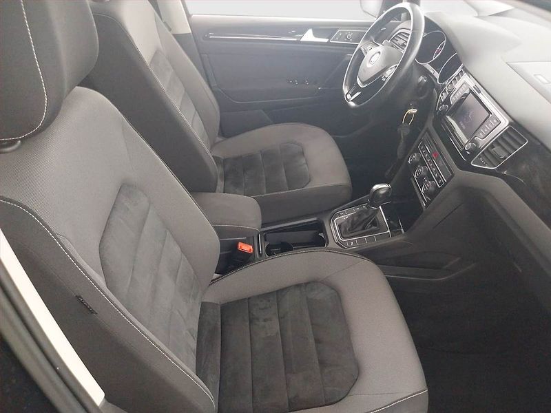 Volkswagen Golf Sportsvan (2015) Comfortline 2.0 TDI, Automat - fotka 9 z 17