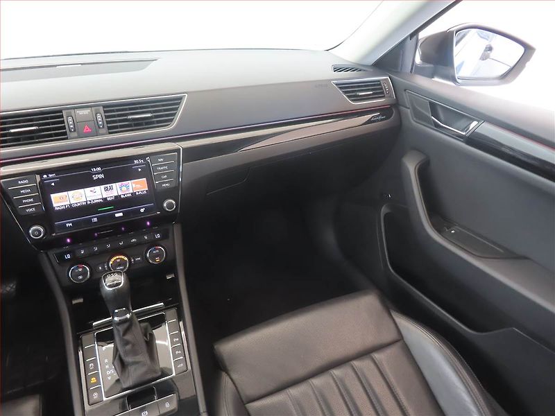 Škoda Superb (2016) Laurin&Klement 2.0 TDI, 4X4 - fotka 8 z 26