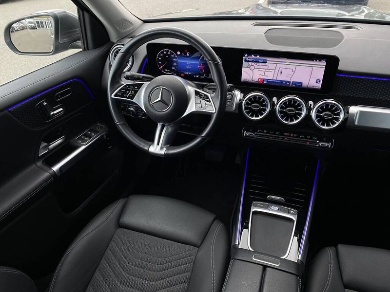 Mercedes-Benz GLB (2024) 200 d 4MATIC - fotka 12 z 28