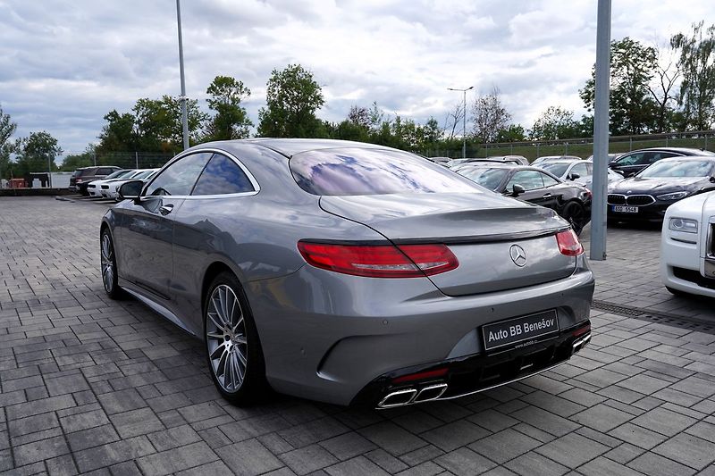 Mercedes-Benz Třídy S S 500 4Matic Coupe AMG - fotka 4 z 48