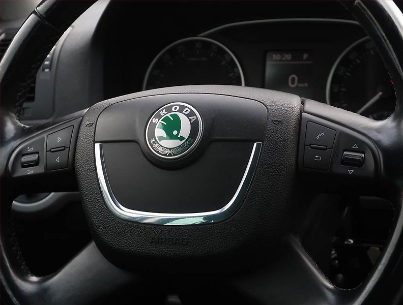 Škoda Octavia (2012) Elegance 2.0 TDI, Automat - fotka 21 z 21