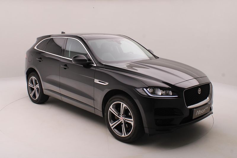 Jaguar F-Pace 25t AWD AUT  - fotka 16 z 38