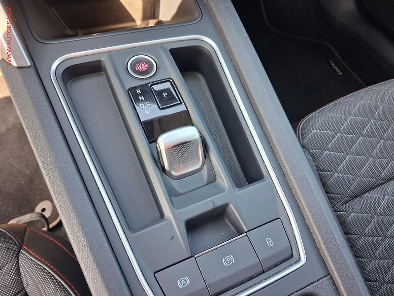Seat Leon (2021) 2.0 TDi, FR, AT, LED - fotka 14 z 16