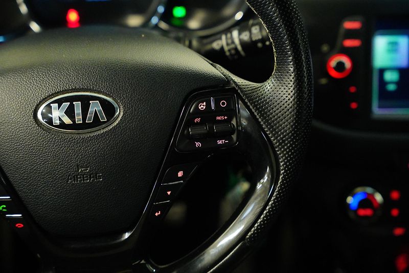 Kia Ceed - fotka 17 z 26