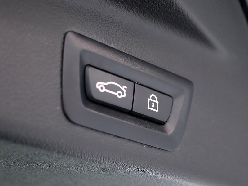 BMW X5 3,0 Xdrive40d AT Pano DPH - fotka 12 z 54