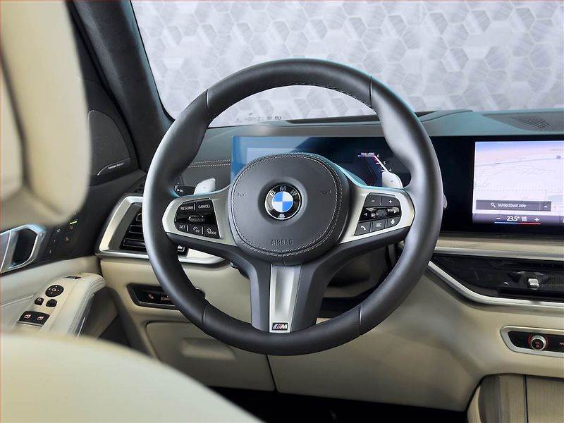 BMW X7 (2025) xDrive40d - fotka 16 z 23