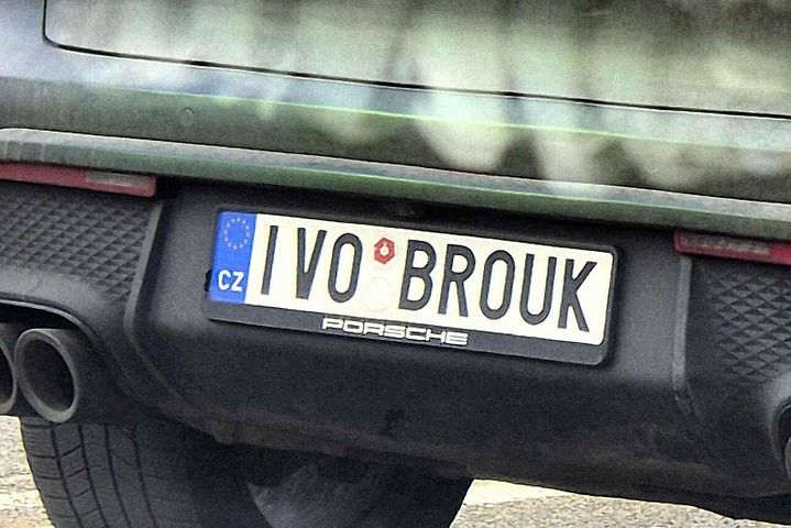 IV0 BR0UK - vítězná SPZ 3. kola fotosoutěže.