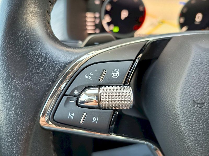 Škoda Kodiaq (2022) 2.0 TSI 140kW Style Plus 7míst - fotka 12 z 35