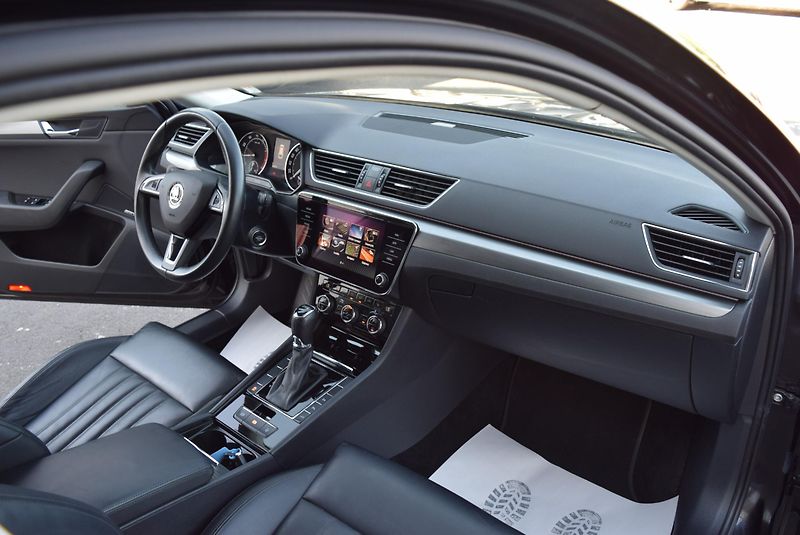 Škoda Superb (2019) 1.5TSI 110kw DSG STYLE PLUS  - fotka 35 z 43
