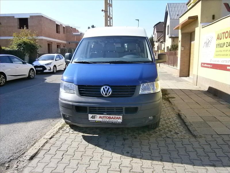 Volkswagen Transporter 1,9 TDI 77 KW 6 MÍST L2H2 - fotka 2 z 13