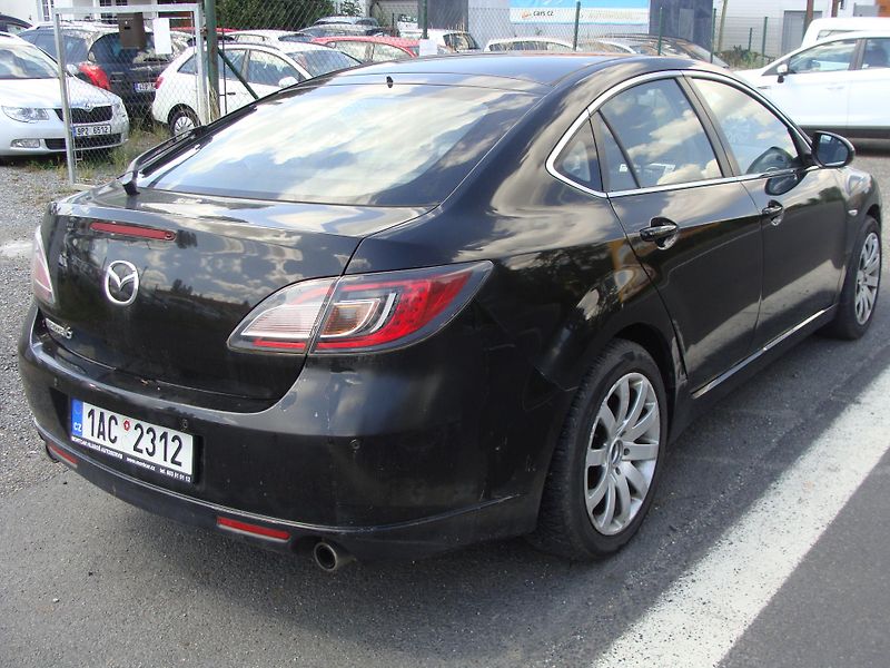Mazda 6 2.5 i, 125 kW, klima - fotka 5 z 24