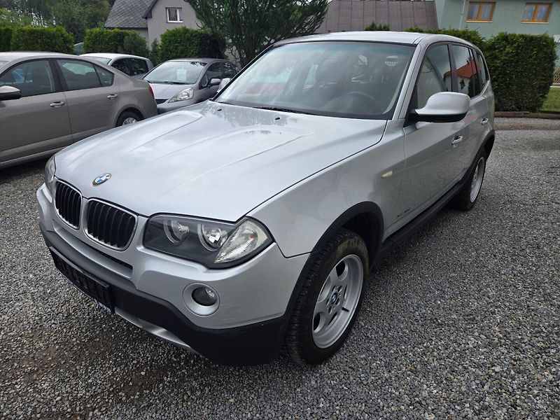 BMW X3 (2010) XDrive 18d TOP - fotka 6 z 20