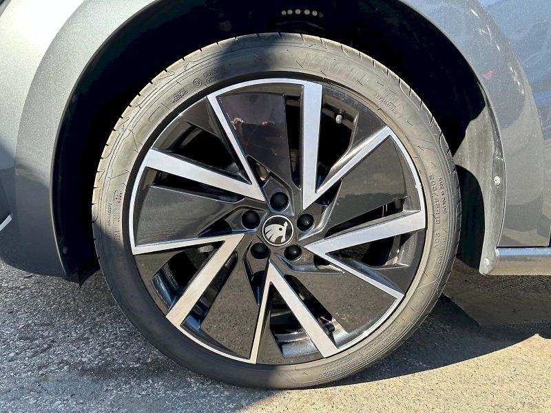 Škoda Scala (2025) 1,0 TSI / 85 KW / Top Selectio - fotka 28 z 30