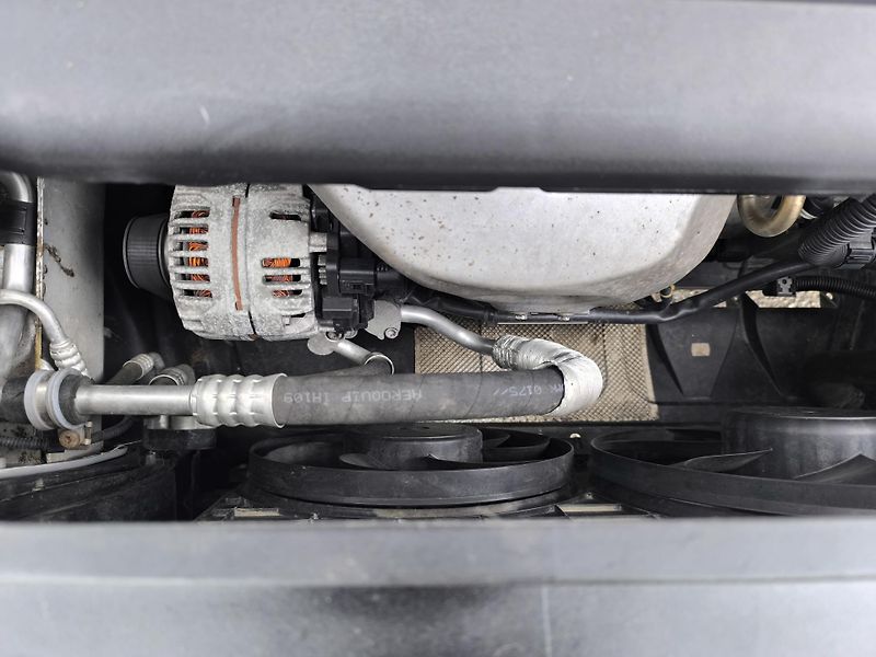 Volkswagen Golf Plus (2005) 1.4 1.MAJITEL,SERVISNI KÍŽKA - fotka 30 z 32