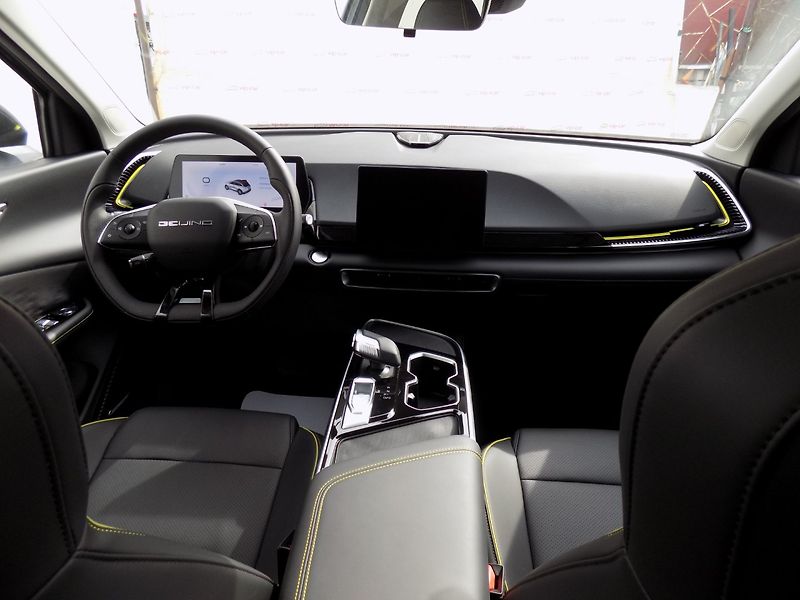 BAIC X5 (2025) 1.5T/AT/Pixel-LED/PANO/DPH/ - fotka 20 z 41