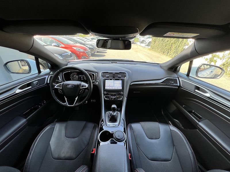 Ford Mondeo 2.0TDCi ST-Line Business KŮŽE - fotka 20 z 50