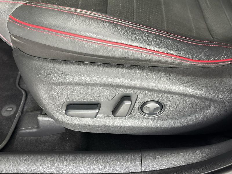 Hyundai Tucson N-Line 4x4 AT - fotka 28 z 32