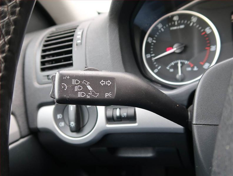 Škoda Octavia (2012) 1.4 TSI, Navi, Tempomat - fotka 20 z 21