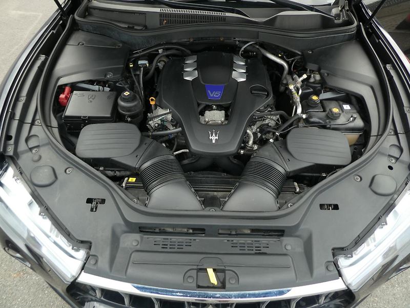 Maserati Levante SQ4 3,0i 316kW 4x4 ERMENEGILDO - fotka 9 z 16