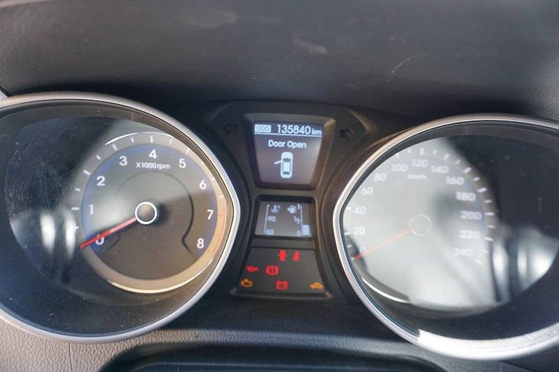 Hyundai i30 (2015) 1,6 1.Majitel  nové v ČR - fotka 21 z 33