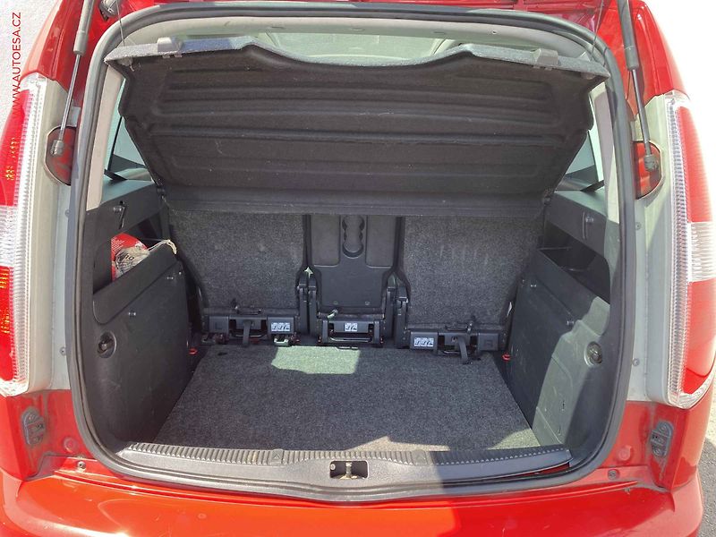Škoda Roomster (2014) 1.2 TSi, Ambition, panor - fotka 7 z 17