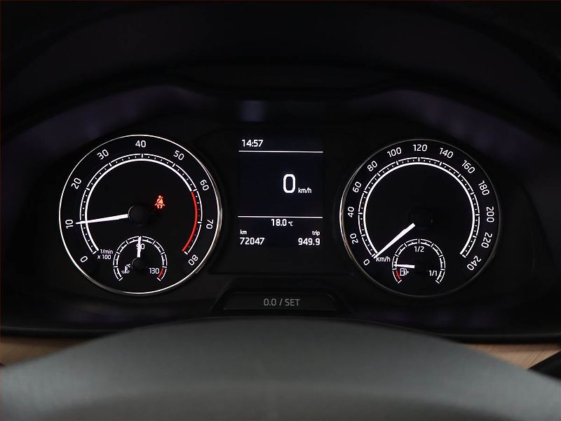 Škoda Scala (2019) Style 1.0 TSI, Serv.kniha - fotka 9 z 18