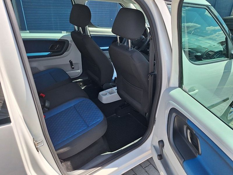 Škoda Roomster (2014) 1.4 63kW Ambition - fotka 15 z 16