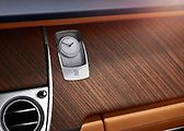 Rolls-Royce Dawn.