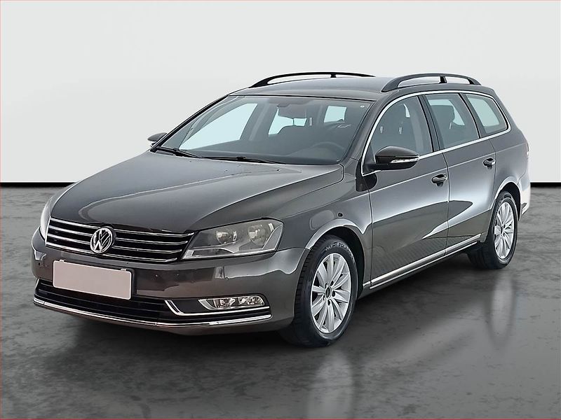 Volkswagen Passat (2012) 1.6 TDI, Park. senzory - fotka 2 z 15