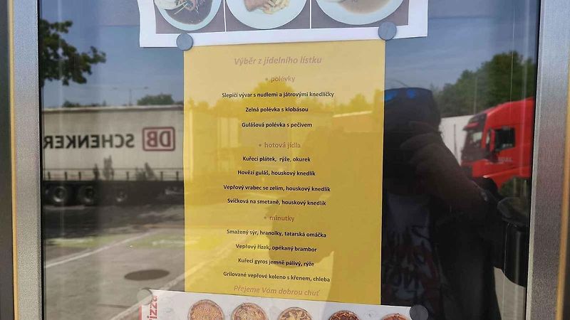 V Restauraci Motogrill u Humpolce jsme si dali poctivou dršťkovou a knedlo, zelo, vepřo.