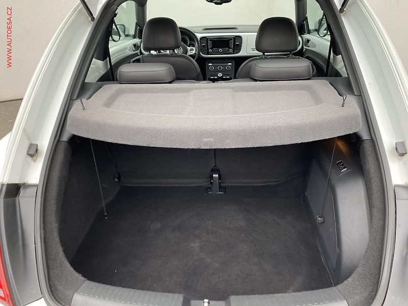 Volkswagen Beetle (2013) 1.4 TSi, Design, bixen, panor - fotka 7 z 18