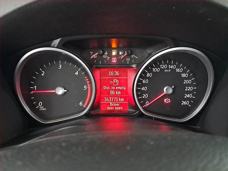 Ford Mondeo (2014) 2.0 TDCi, po STK, Tažné - fotka 11 z 17