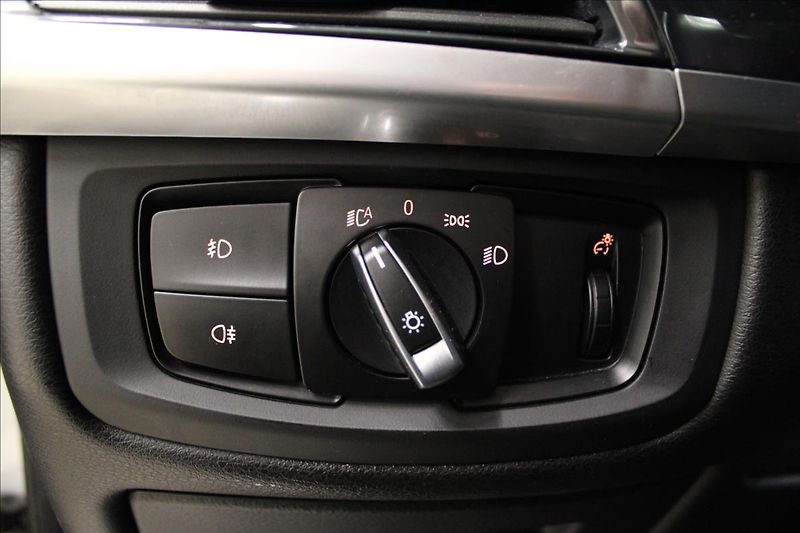 BMW X5 3,0 D 190kW M-paket - fotka 16 z 34