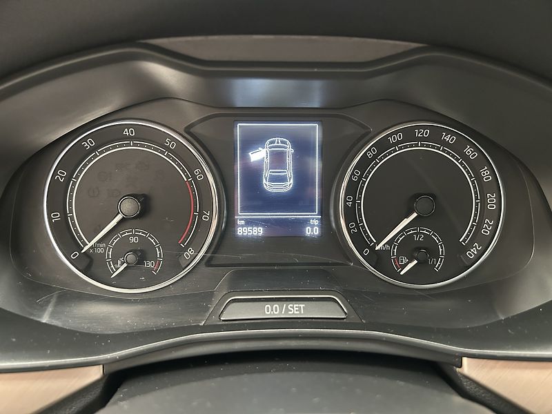 Škoda Scala 1.5 TSI Style - fotka 9 z 27