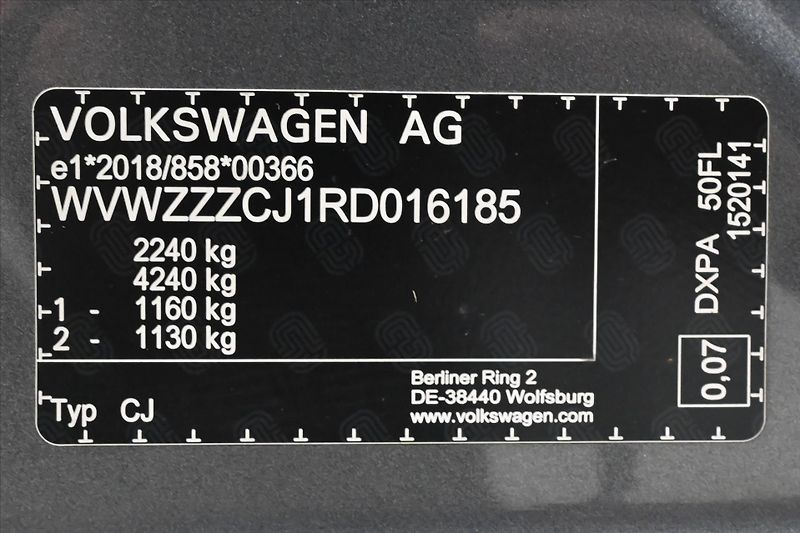 Volkswagen Passat 2,0 TDI 110 kW DSG Business Zá - fotka 12 z 33