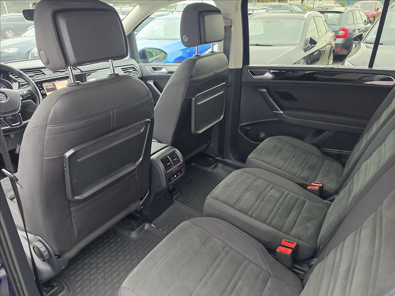 Volkswagen Touran 1,4 TSi 110KW DSG Highline 7MÍ - fotka 26 z 50