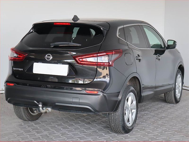 Nissan Qashqai (2021) 1.3 DIG-T, Serv.kniha - fotka 5 z 18