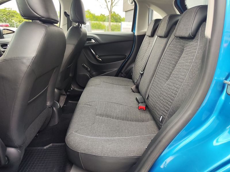 Citroën C3 1.2 PureTech/60kW Feel Edition - fotka 10 z 25