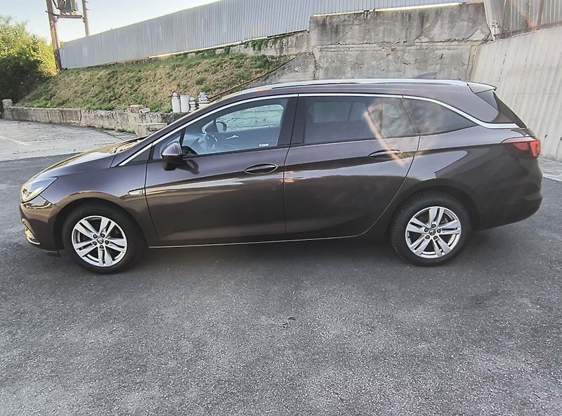 Opel Astra - fotka 5 z 60