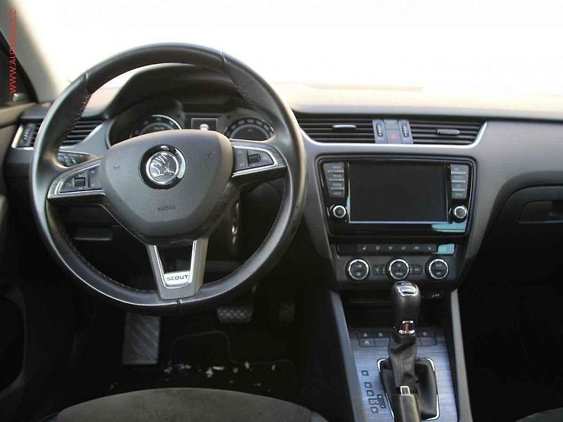 Škoda Octavia Scout 2.0 TDI 4x4 – automat