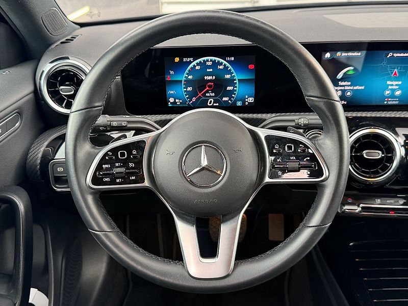 Mercedes-Benz Třídy A 180d - fotka 14 z 37