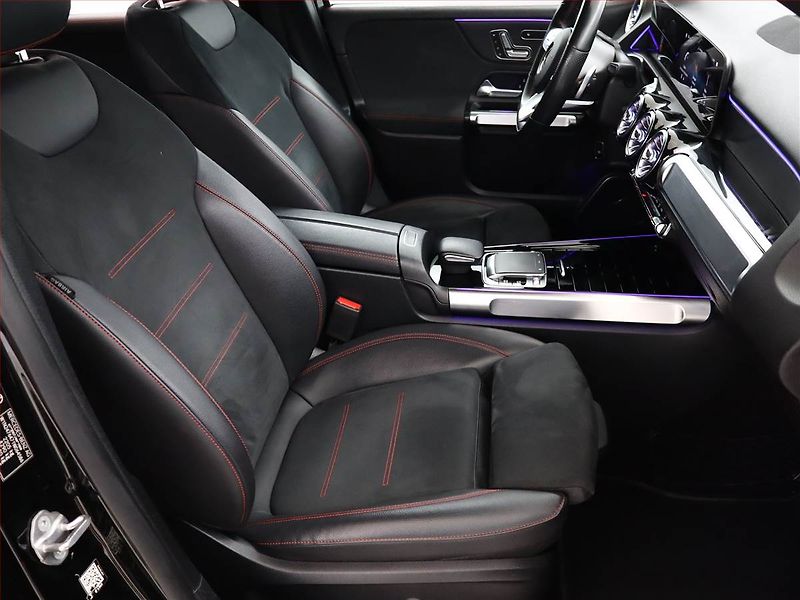 Mercedes-Benz GLB (2020) AMG line 250 4MATIC - fotka 7 z 19