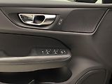 Volvo V60 D3 MOMENTUM AUT REZERVACE - náhled 28