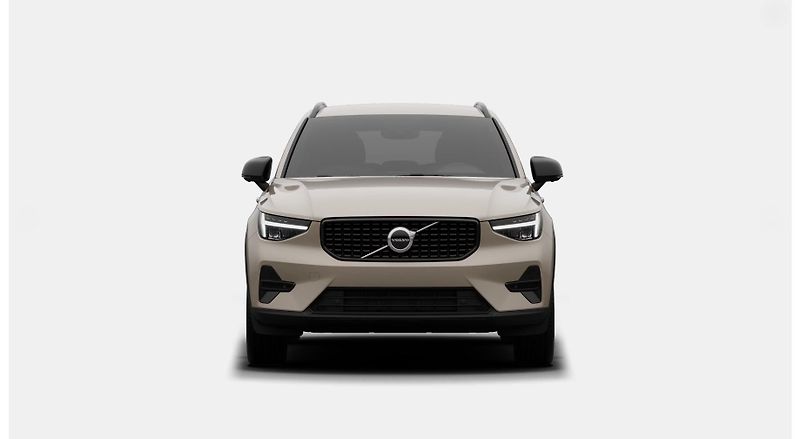 Volvo XC40 (2026) B3 DARK PLUS AUT - fotka 8 z 12