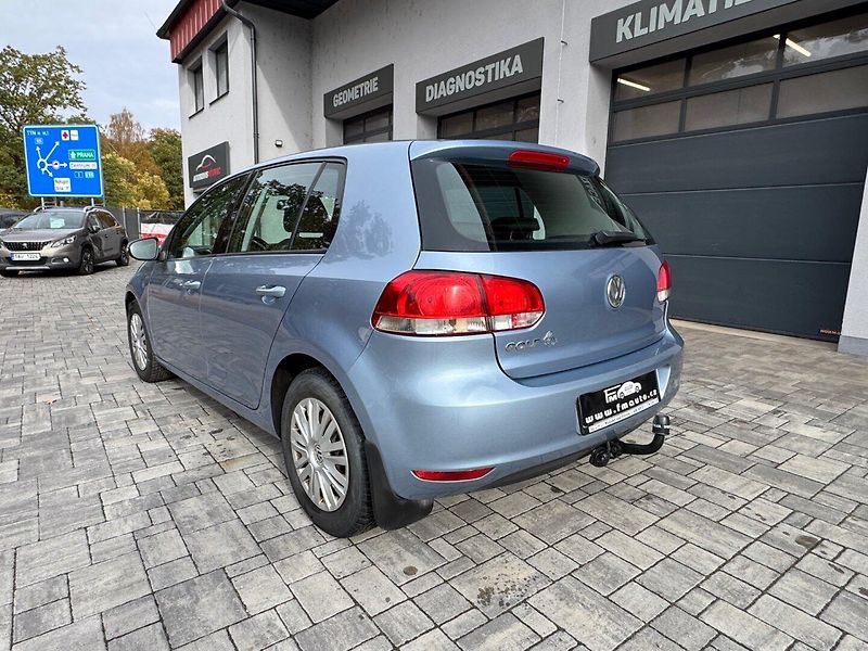 Volkswagen Golf (2010) 1.4 16V TAŽNÉ, SERVISNÍ KNIHA - fotka 7 z 32