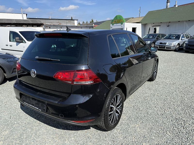 Volkswagen Golf 1.2 TSI ALLSTAR  - fotka 6 z 13