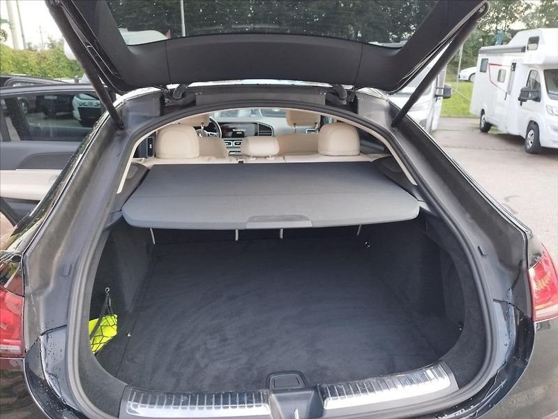 Mercedes-Benz GLE 3,0 300D 4MATIC COUPE - fotka 11 z 29