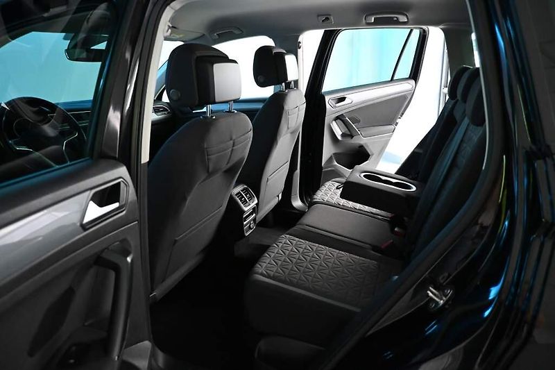Volkswagen Tiguan (2022) 2.0 4Motion LED DSG Life ACC T - fotka 9 z 38