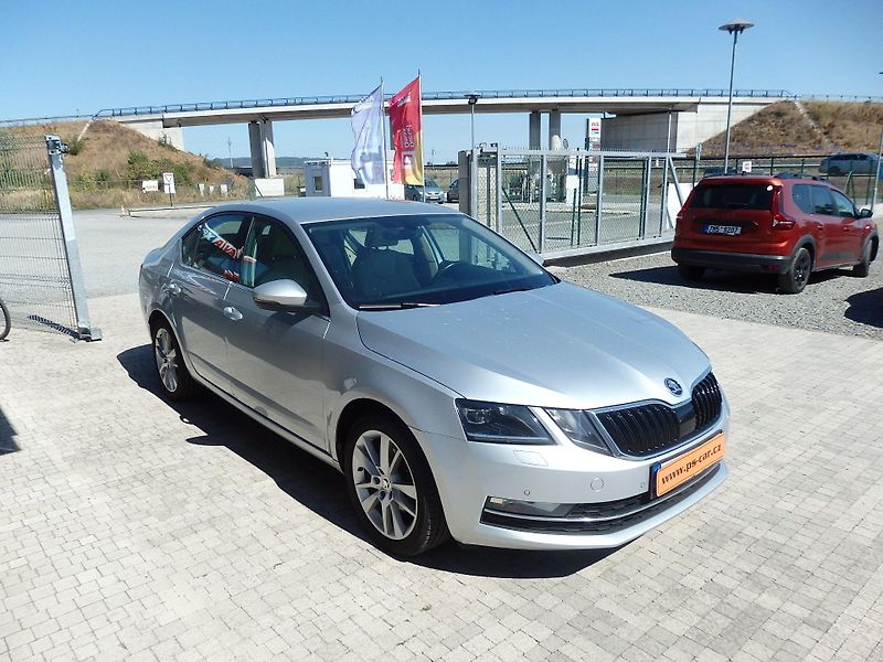 Škoda Octavia 1.6 TDI KLIMATIZACE, 4x4 - fotka 4 z 17